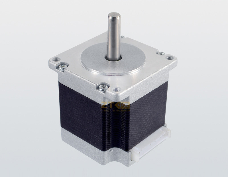 57步(bu)進電(dian)機大(da)扭規(gui)1.0nm 55mm機身(shen)0.8A電流(liu)步進(jin)驅動(dong)雕刻(ke)打印(yin)機